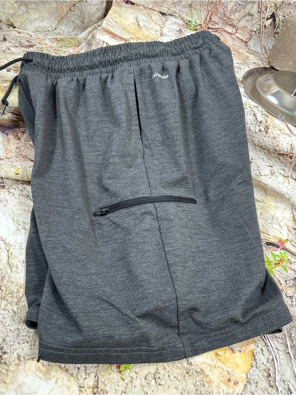 Girls SZ 14/16 athletic works shorts with zippered pockets, 0213